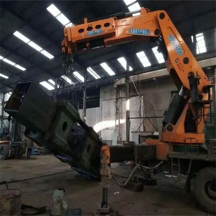 武昌200吨折臂吊出租