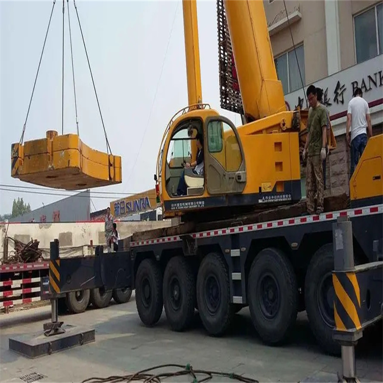 武昌当地吊车出租|机器吊装|75吨|工厂搬迁服务